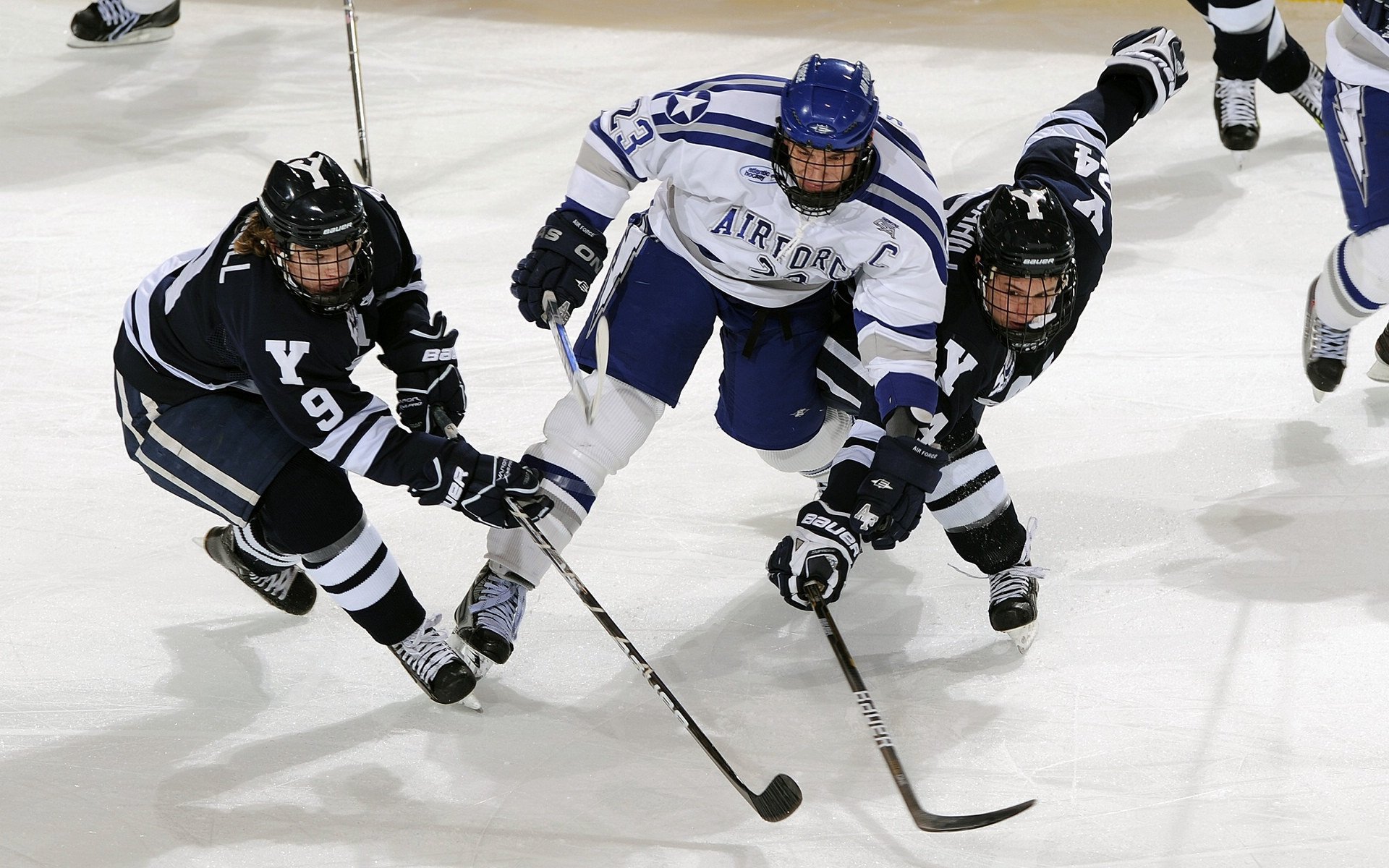 森林狼完胜公牛，米切尔成为关键先生