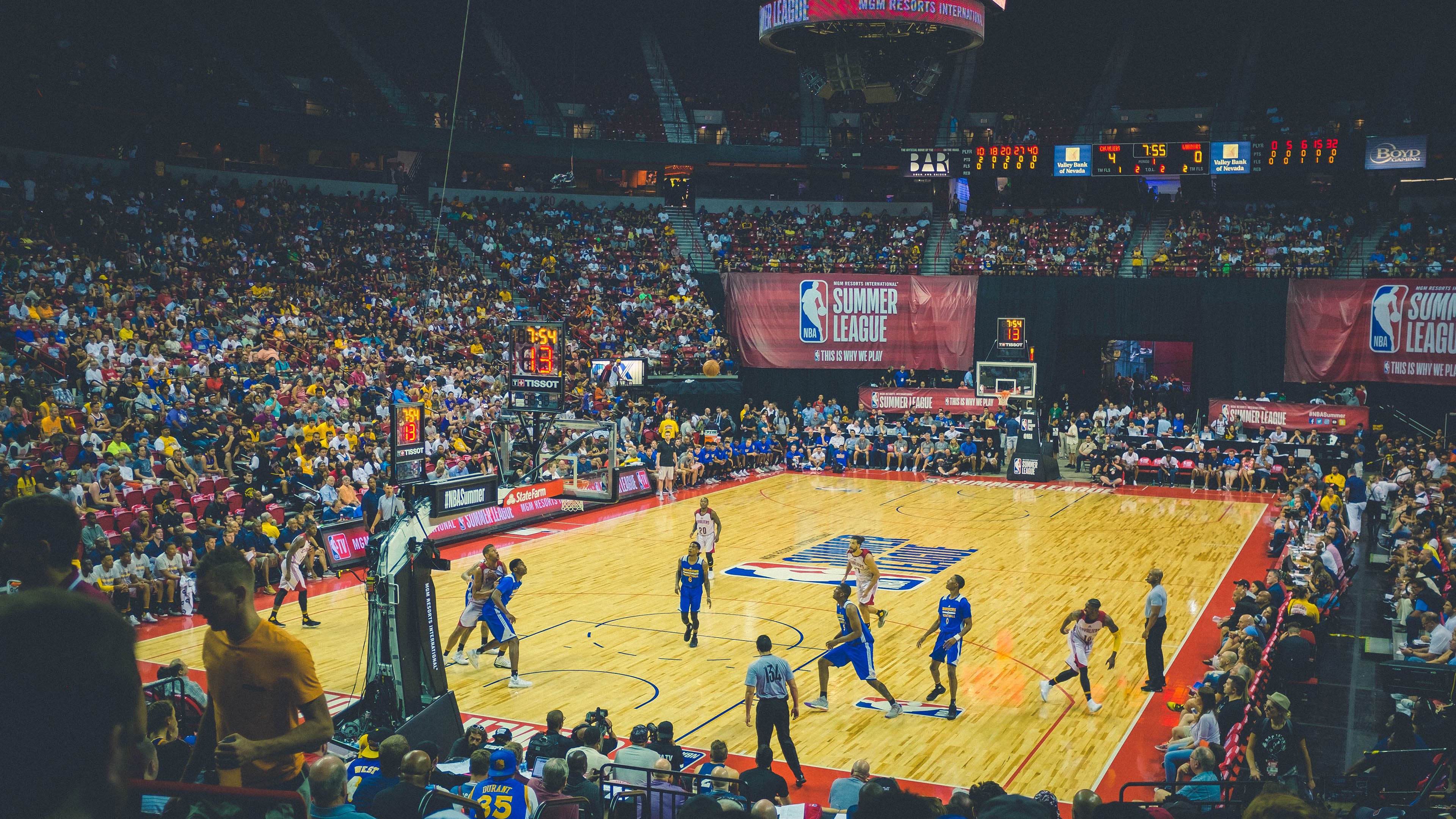 冰与火的较量,当北欧铁骑遇上南美狂舞,内马尔在不存在的战场上重生