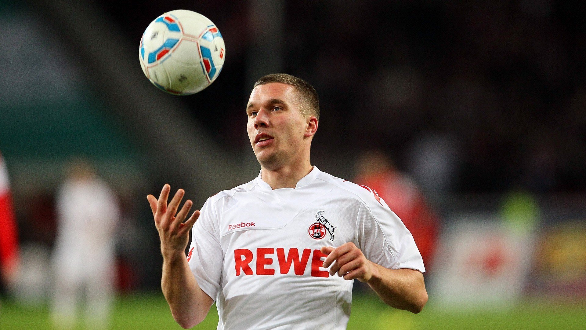 美加墨世界杯焦点战,阿森纳式高压,波兰铁骑的窒息九十分钟